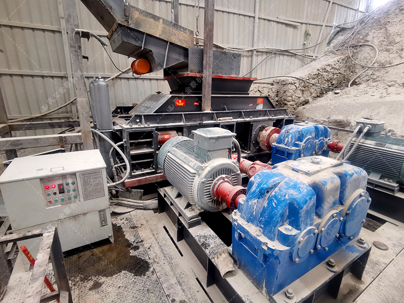 建筑用砂配置的液壓對輥制砂機(jī)多少錢一臺？