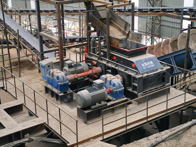 礦用液壓對輥制砂機如何實現(xiàn)砂石細碎與高產(chǎn)雙提升？