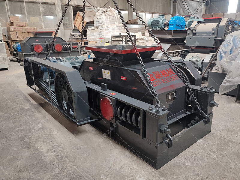 為何越來越多的礦山選擇雙齒輥而非顎式破碎機？這3點很關(guān)鍵！