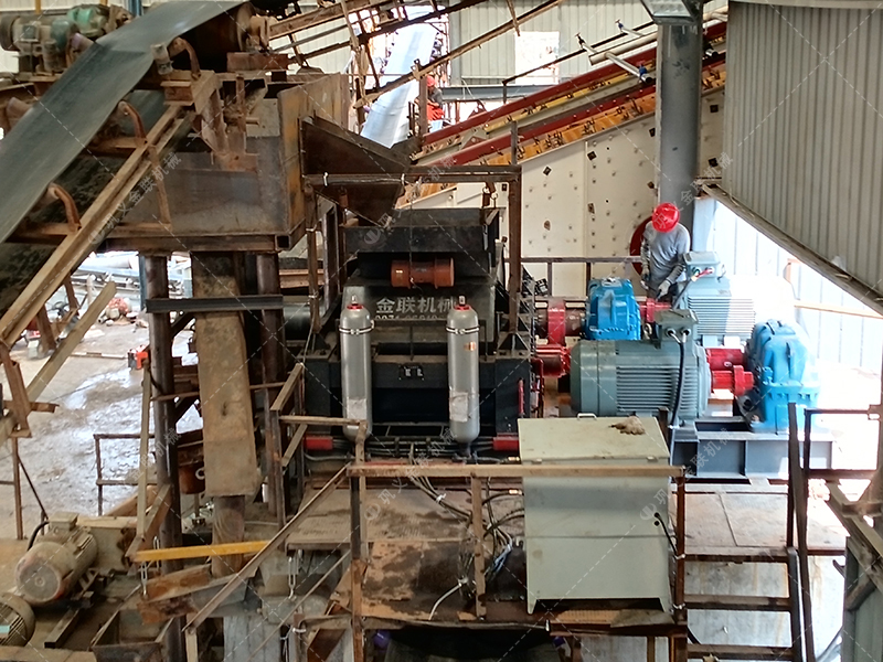 價(jià)格迷霧：影響一臺(tái)液壓對(duì)輥制砂機(jī)成本的四大核心因素